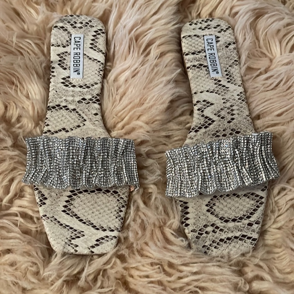 Cape Robbin sandals snake print with diamonds size 7 new